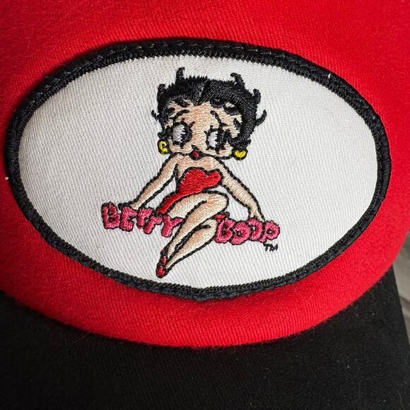 NWT Vintage Betty Boop Snap Back Trucker Hat - Picture 4 of 4